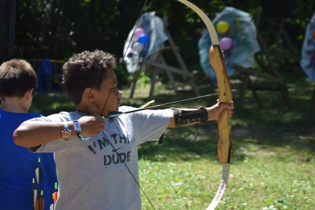 Summer Camp Ondessonk Archery Program