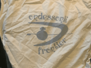 Ondessonk Frontier tote bag logo.