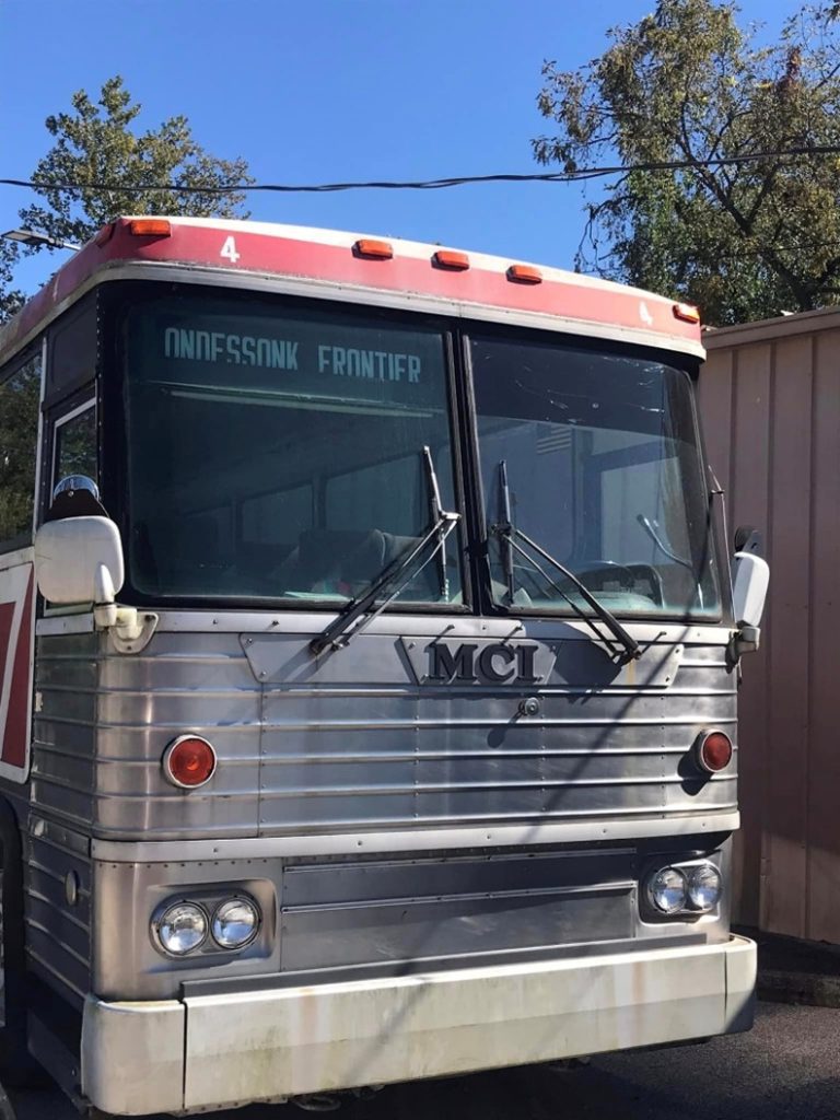 Ondessonk-The-Buses-6